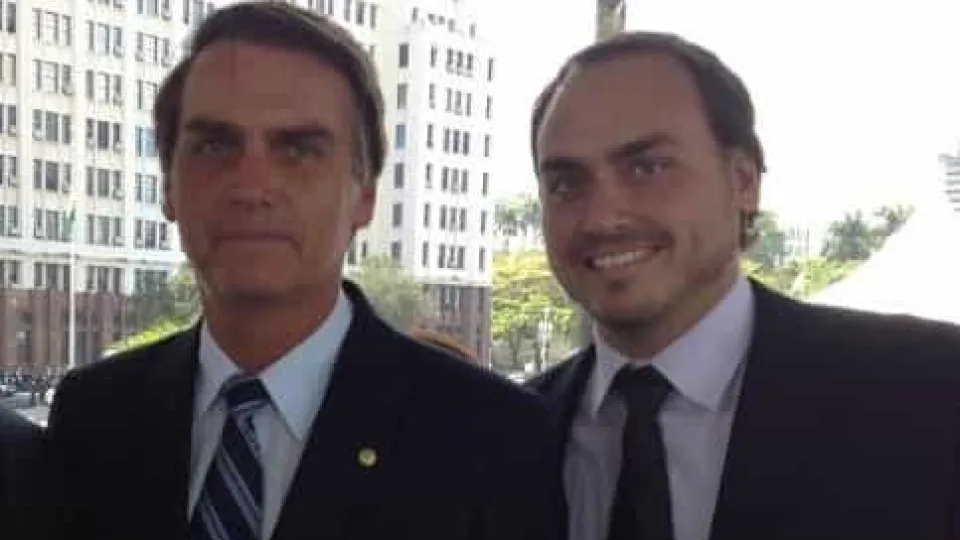 Carlos Bolsonaro: "governadores são ratos" e acusa direita de oportunismo