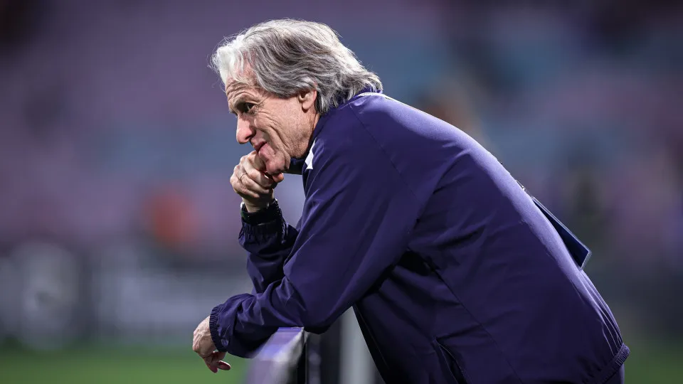 Al Hilal convoca reunião de emergência e pode demitir Jorge Jesus