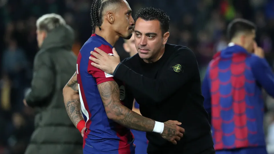 Xavi não confiava em mim", diz Raphinha sobre passagem pelo Barça