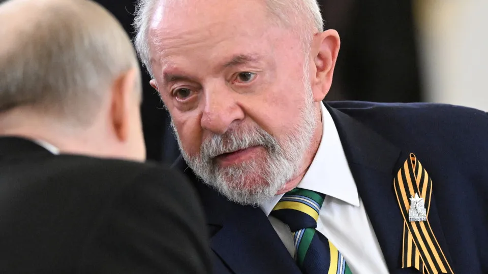 Guerra comercial? Lula vai à China em busca de investimentos